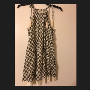 Black and white old navy sundress